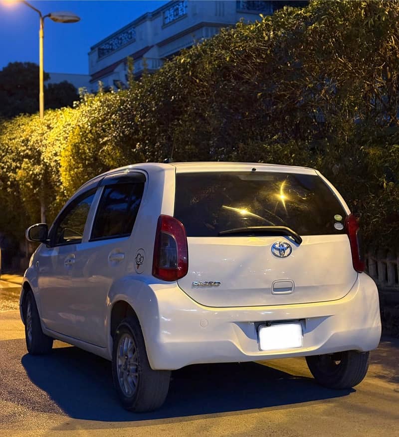 Toyota Passo Henna + 2014/18 4