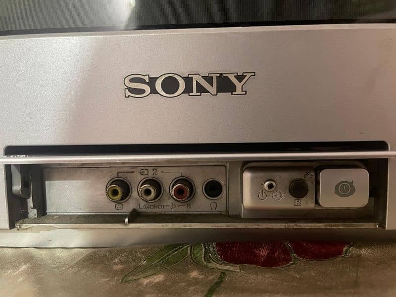 Sony TV New Condition. 3