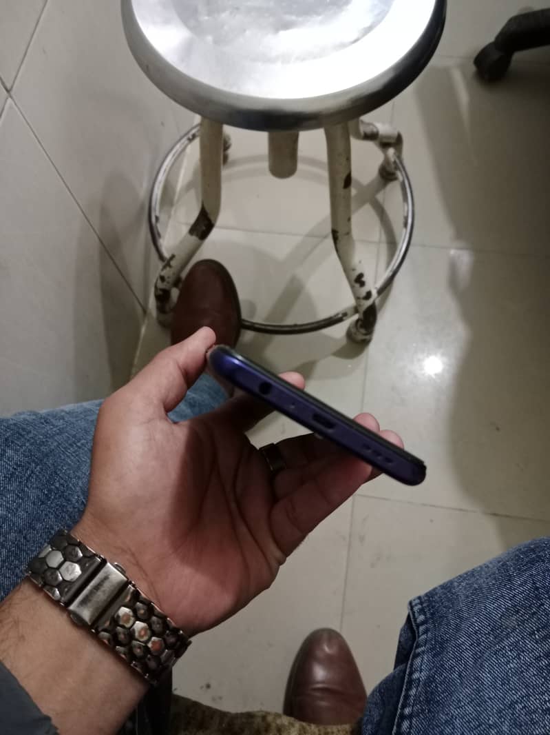 Oppo F11 pro 4