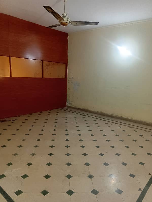 Silent Office/IT Office/Executive Office/ Kanal Lower Portion for Rent in Faisla Town A block 60ft Road Easy Approach to Main Boulevard Faisal Town 3