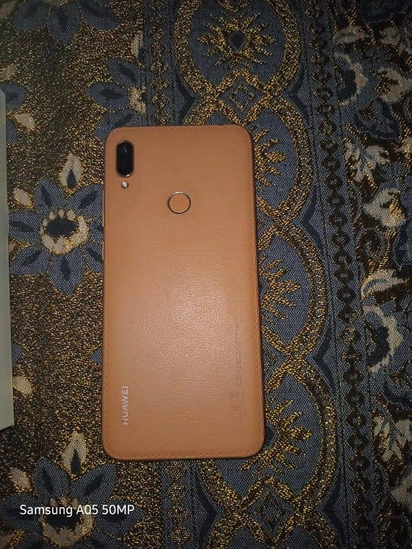 Huawei y6 prime 2/32 Finger print working. 5