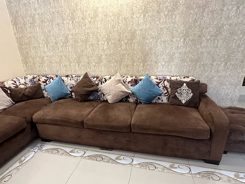 L Shaped Sofa ( 6 seater & puffy +01) 2