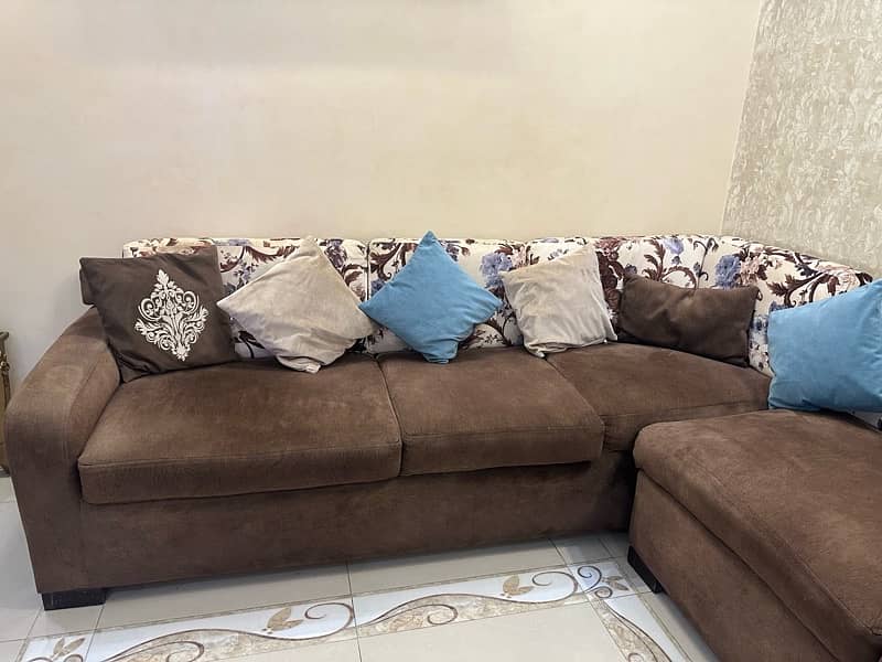 L Shaped Sofa ( 6 seater & puffy +01) 5