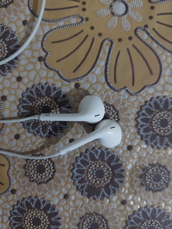 Apple Handfree 3.5mm Jack 2