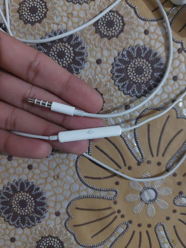 Apple Handfree 3.5mm Jack 6