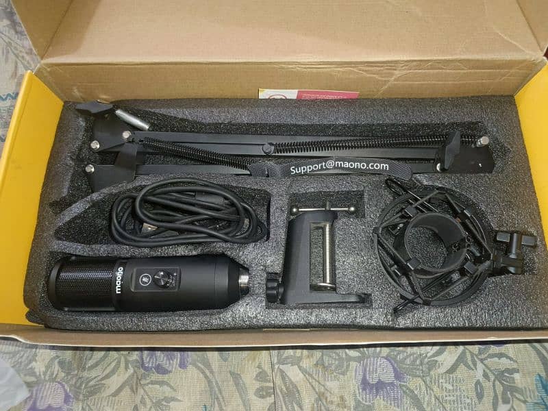 MAONO Professional Condenser Microphone AU-PM421 3