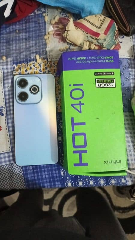 Hot 40i 8+8 128 complete box 0