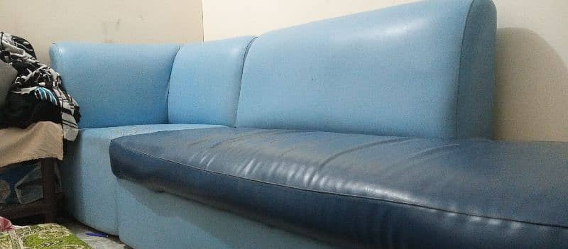 L Shape Sofa in good condition for sale 3