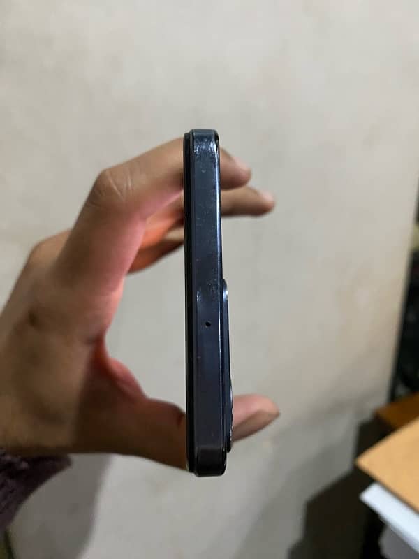 vivo v27E Full packing 4