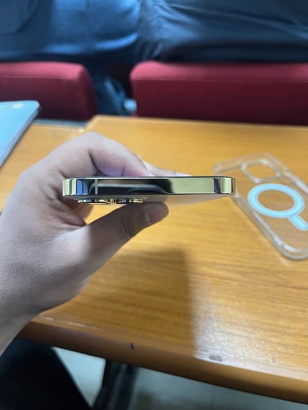 iPhone 12 pro max 256 GB PTA approved 4