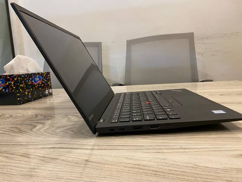 Lenovo X1 Carbon Core i7 7th Gen 4