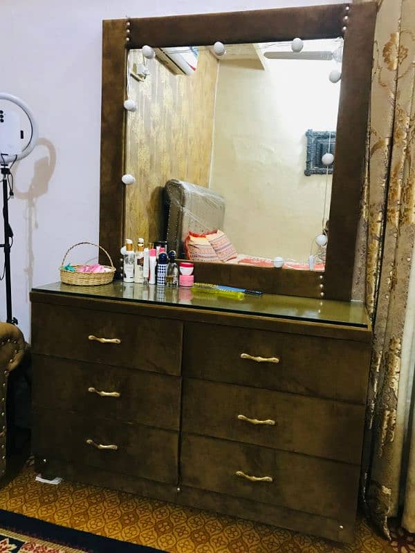 full size bed with Vanity side table 15