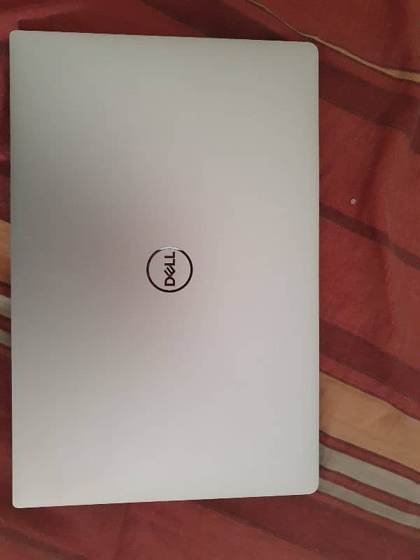 Dell Xps Dell Xps i5 8gen 8gb RAM 256gb ROM 1