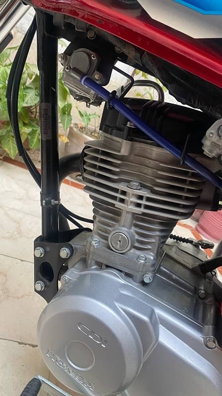 Honda Cg 125 2023/24 All Punjab Number Fresh condition bike 6