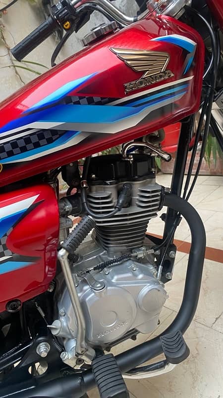 Honda Cg 125 2023/24 All Punjab Number Fresh condition bike 12