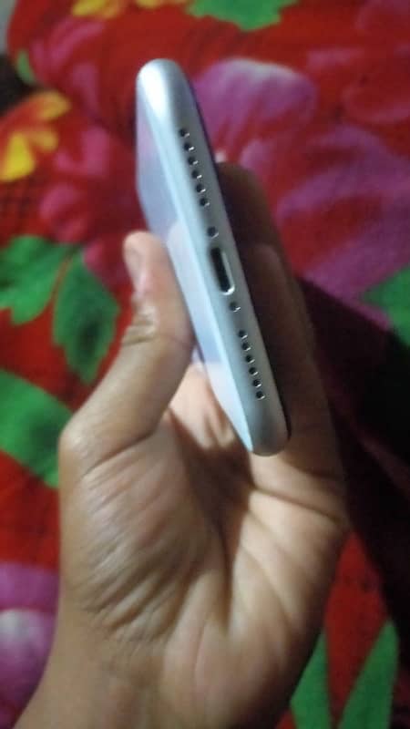 IPhone XR White colour 10/10 3