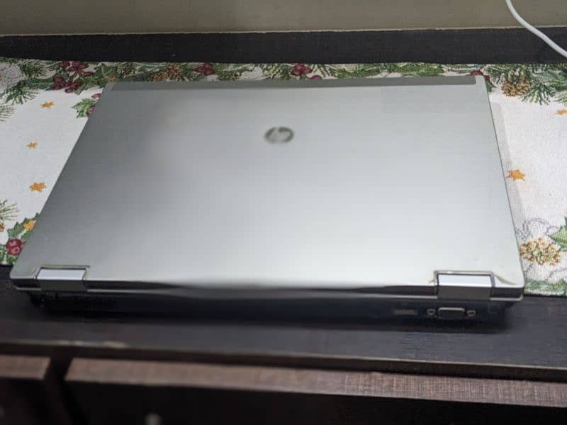 HP Elite Book 8440p 3