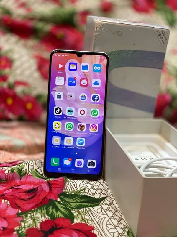 Vivo s1 pro with box charger 8+4gb 128gb rom 0