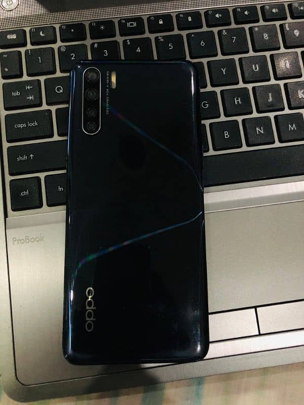 Oppo F15 (8 256) 0