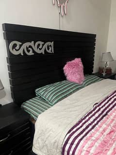 king size solid wooden bed