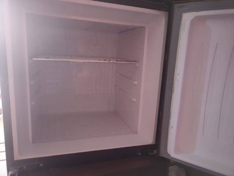 Orient Fridge/Refregrator Medium size 0