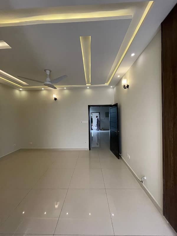 Spacious Upper Portion For Rent - Great Location! Original Picture Attached 6