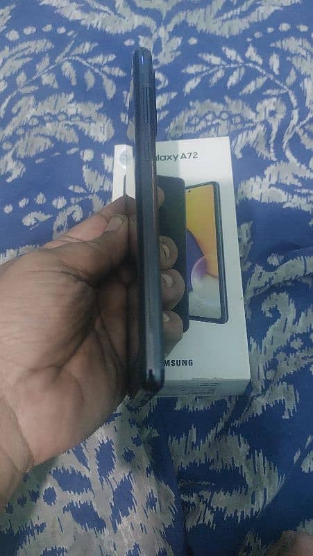 Samsung A72 10/10  complete saman 4