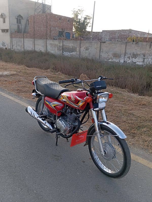 Honda 125 2025 all Punjab registered 0