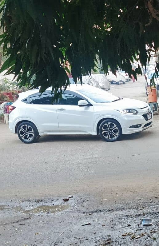 Honda Vezel 2016 Z style edition. 1