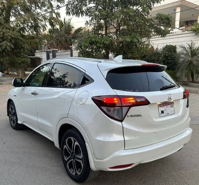 Honda Vezel 2016 Z style edition. 4