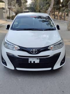 Toyota Corolla yaaris automatic GLI 2021