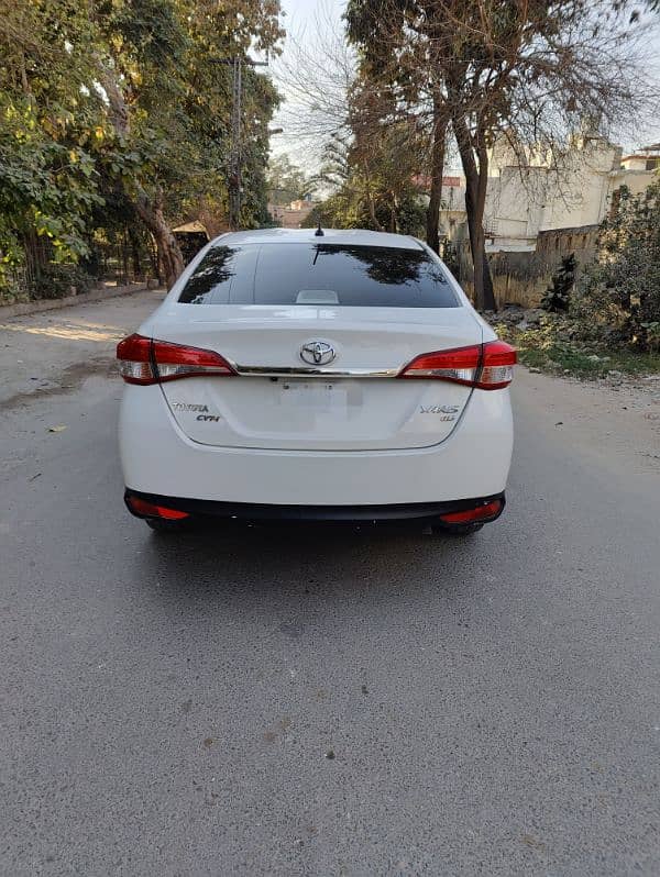 Toyota Corolla yaaris automatic GLI 2021 13