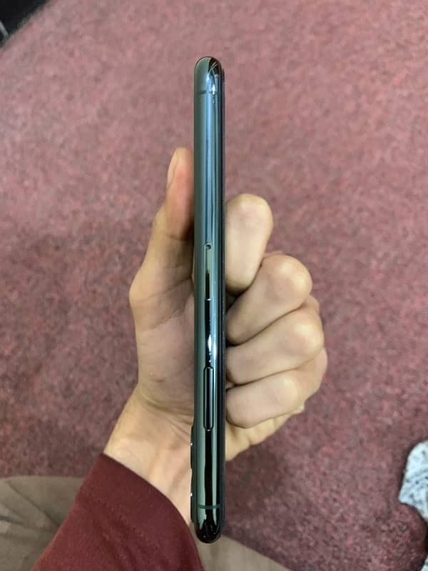 iphone 11 pro(64gb,Non PTA) 5