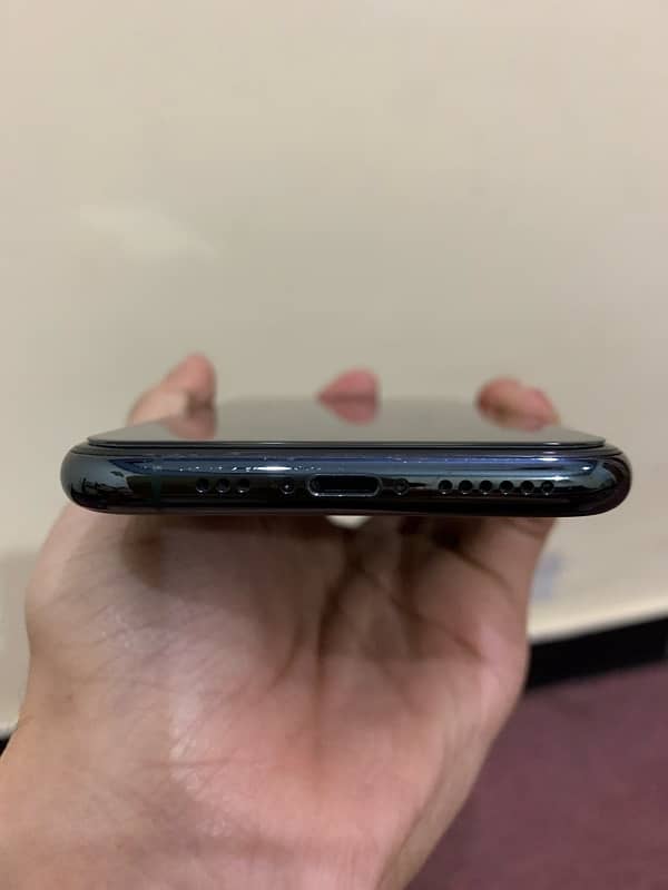 iphone 11 pro(64gb,Non PTA) 8