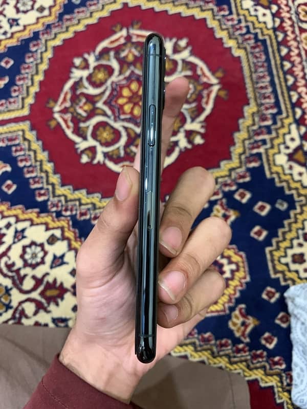 iphone 11 pro(64gb,Non PTA) 11