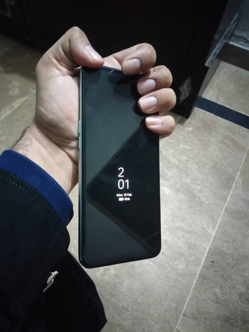 Oppo F21 pro 5G condition 10/10 with original box 2