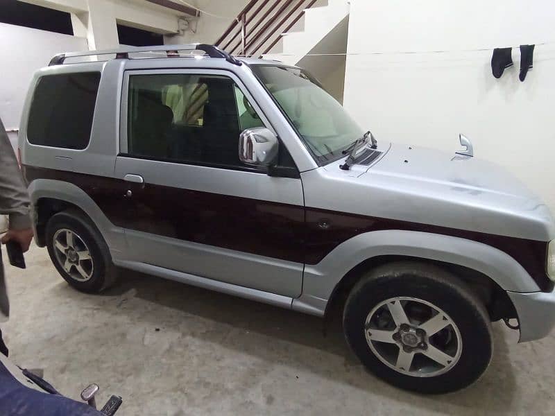 Mitsubishi Pajero Mini 2007/2013 4