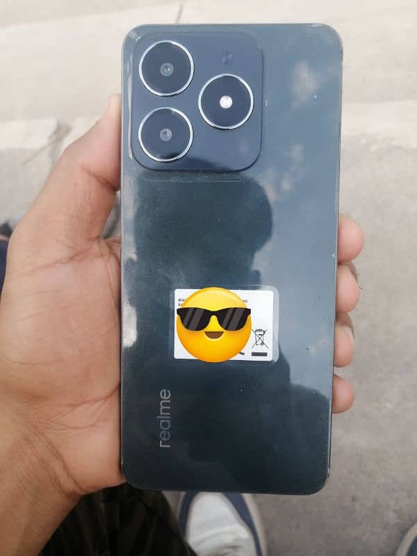 Realme C61 0