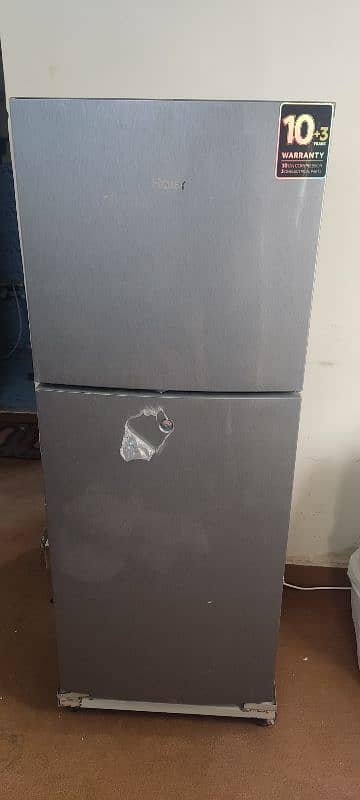 well maintained HEIR refrigerator slightly used in excellent condition 2