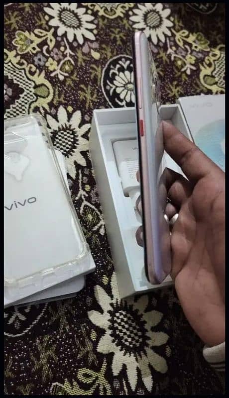 vivo S1 Pro 8/128 0.32. 0-73062.08 My WhatsApp number 0