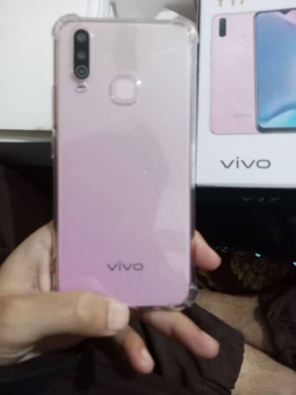 Vivo Y17 3