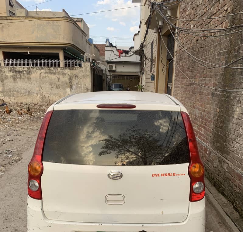 Daihatsu Mira 2012 1