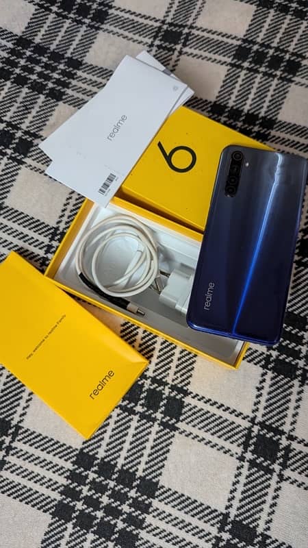 Realme 6   8/128 gb 0