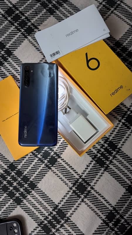 Realme 6   8/128 gb 1