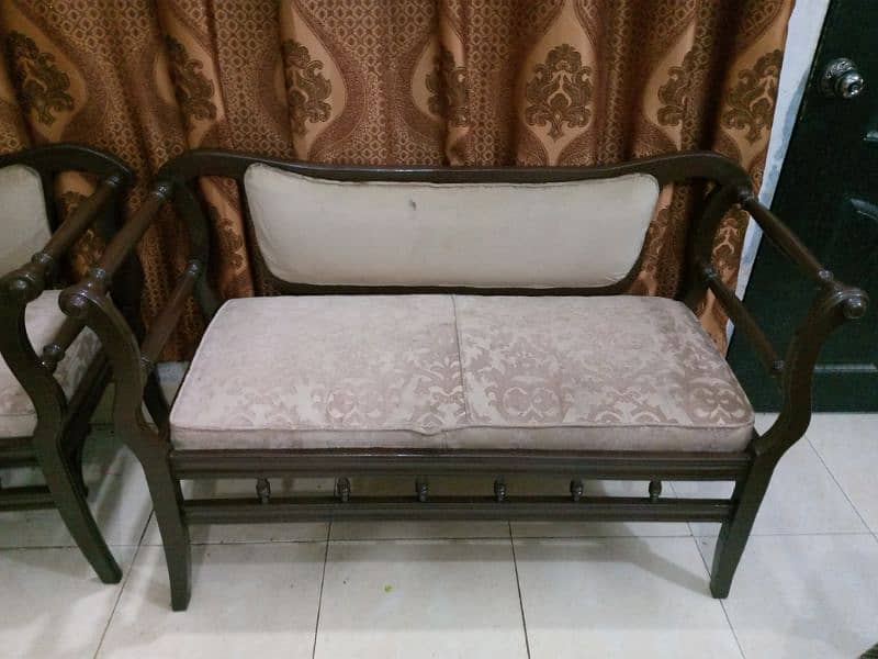 sofa set ha 3 seater urgent sell 6