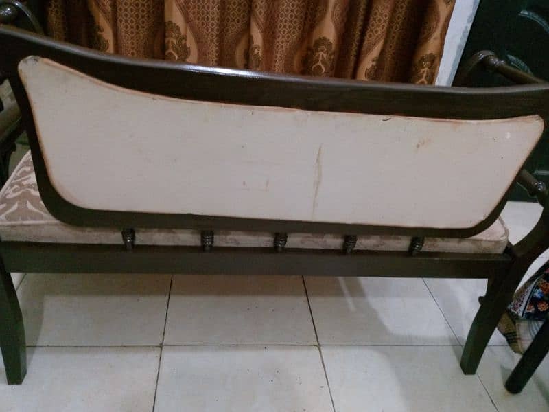 sofa set ha 3 seater urgent sell 8