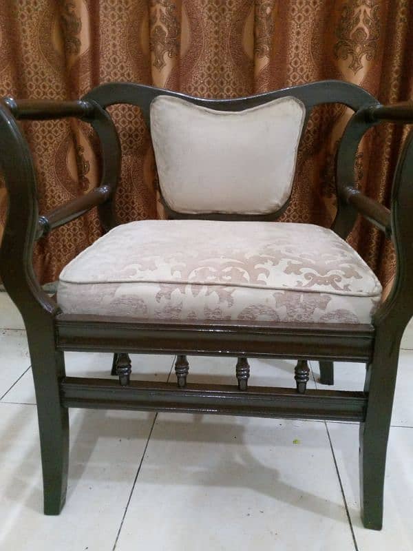 sofa set ha 3 seater urgent sell 11