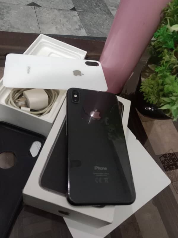 Apple iPhone XS Max - 256GB, NON PTA, Black - Excellent Condition! 9