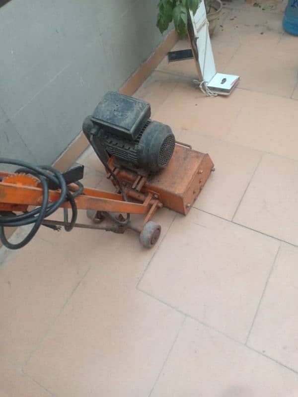 Floor chipping machine 0