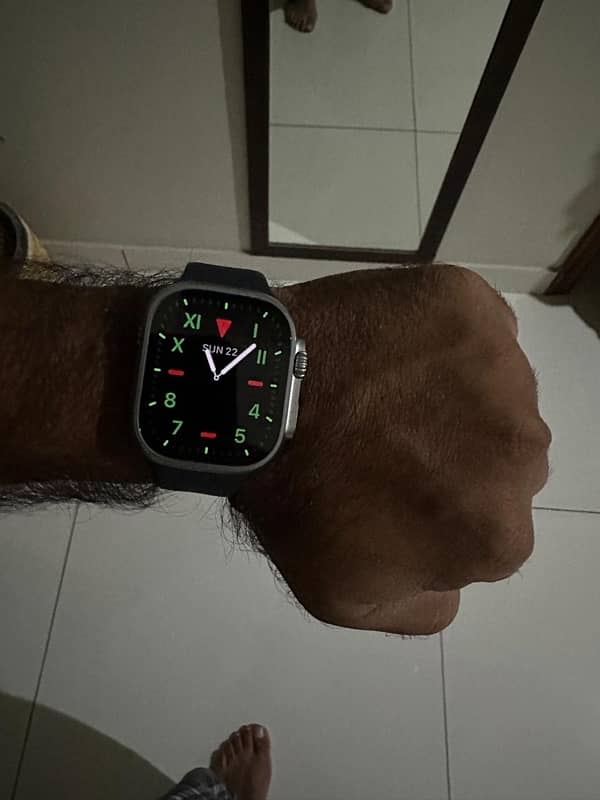 Apple Watch Ultra 2 100%  Battery 2